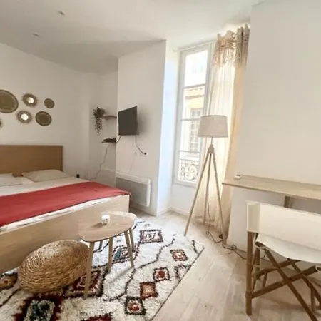 Apartment Boheme Chic - Parking- 80m Des Arenes *